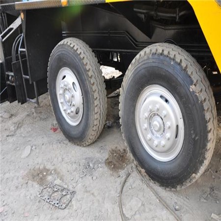 Kato mobile crane 55t